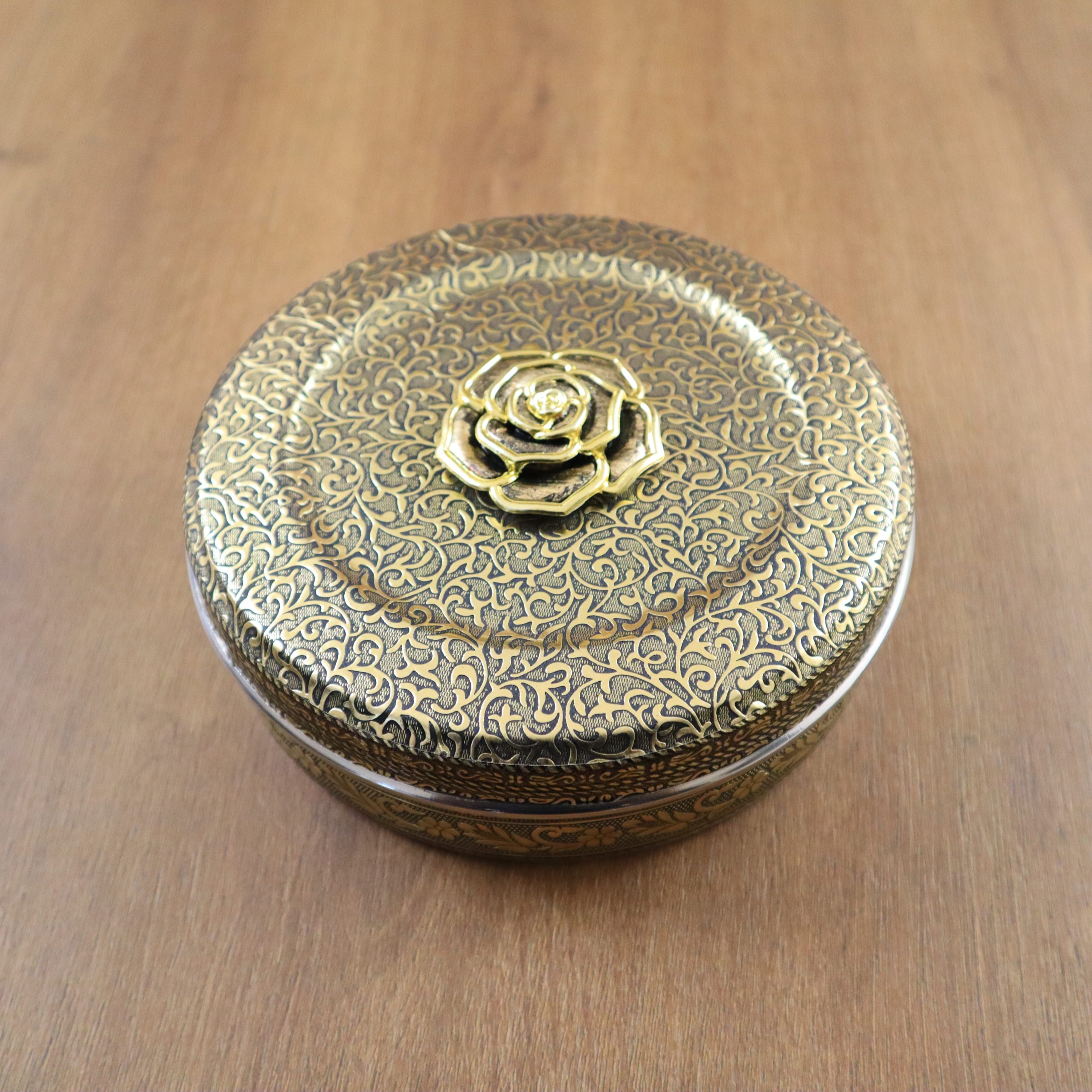 Floral Pattern Engraved Chocolate Box 6.25 inch