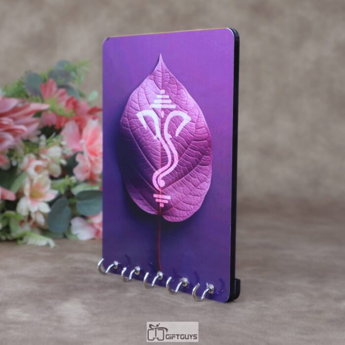 Divine Ganesha Peepal Leaf 5.5 x 7.5 Inch Wooden Key Holder – Handcrafted 5-Hook Wall Mounted Key Hanger for Modern Home Decor & Spiritual Gifting